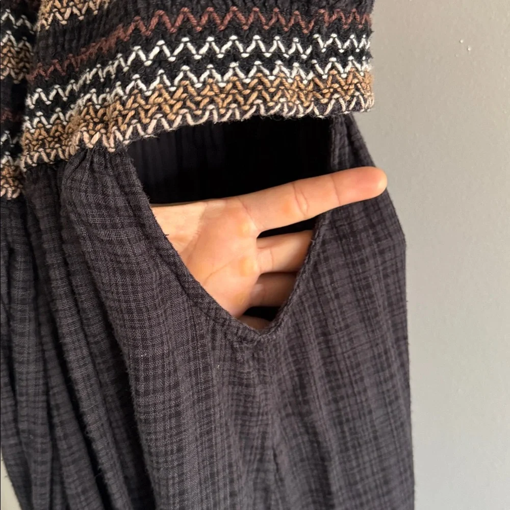 Roxy “Hot Tropics” Cut-Out Tiered Maxi Dress in Black - Picture 4 of 5